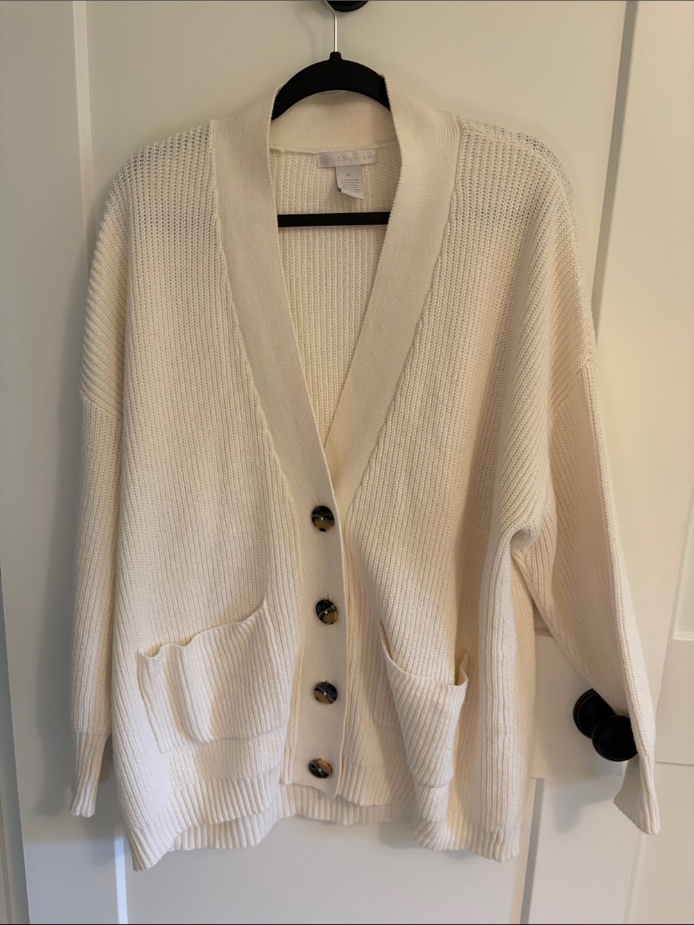 Design History Cream Button-Front Oversized Cardigan